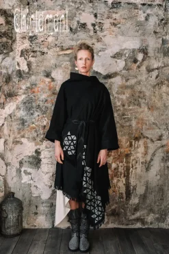 Chintamani Alchemistry Mantle Cardigan / Black^ Kimono & Cover Up