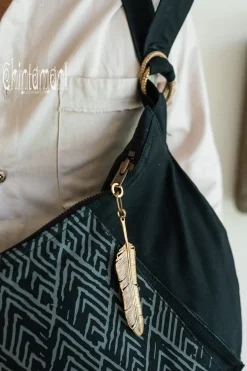 Chintamani Alchemistry Men Crossbody Bag / Black^ Backpacks & Bags