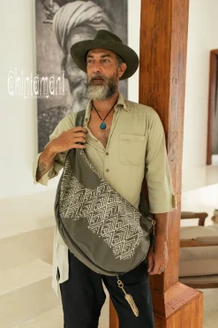 Chintamani Alchemistry Men Crossbody Bag / Dark Gray^ Backpacks & Bags