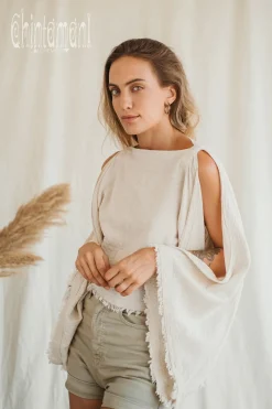 Chintamani Alchemistry Poncho Crop Top / Off White^ T-shirt & Tunic